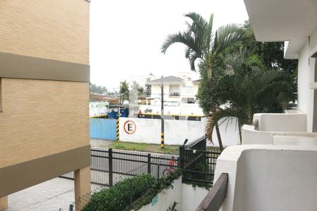 Vista de apartamento para alugar com 2 quartos, 60m² em Jardim Vitoria, Guarujá