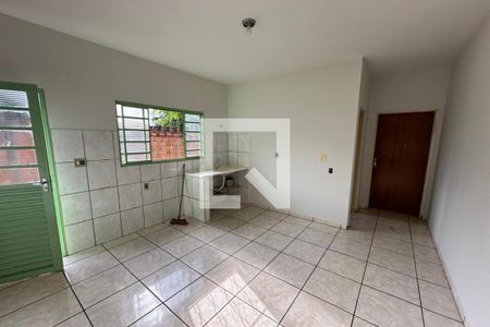 Sala - Cozinha de casa para alugar com 2 quartos, 45m² em Jardim Professor Antonio Palocci, Ribeirão Preto