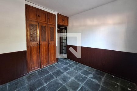 Quarto 1 de casa para alugar com 3 quartos, 400m² em Itaipu, Niterói