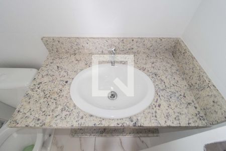 Detalhe - Banheiro de kitnet/studio para alugar com 1 quarto, 28m² em Vila Prudente, São Paulo