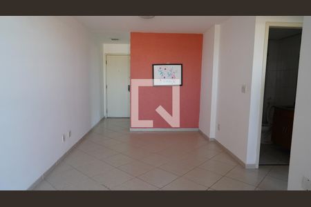 Apartamento para alugar com 70m², 2 quartos e 1 vagaSala