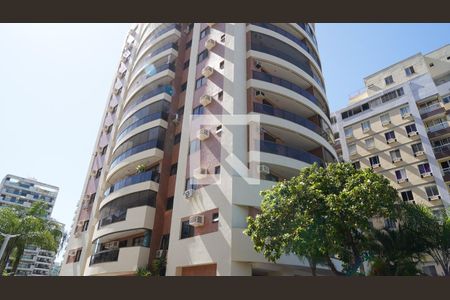 Apartamento para alugar com 70m², 2 quartos e 1 vagaFachada do Prédio