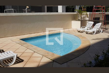 Apartamento para alugar com 70m², 2 quartos e 1 vagaÁrea comum - Piscina