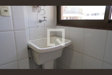 Apartamento para alugar com 70m², 2 quartos e 1 vagaÁrea de Serviço