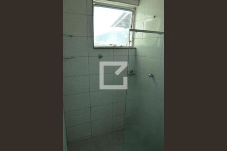 Casa de condomínio à venda com 200m², 2 quartos e 5 vagasBanheiro- Apto 2