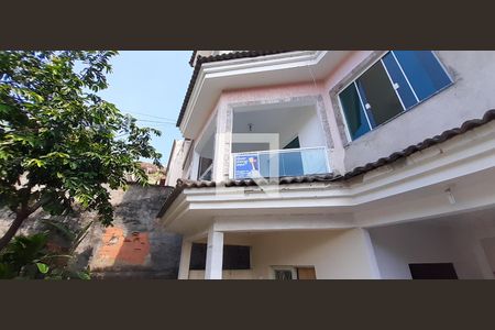 Casa de condomínio à venda com 200m², 2 quartos e 5 vagasPlaca 
