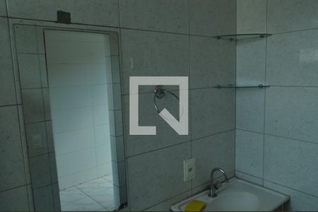 Casa de condomínio à venda com 200m², 2 quartos e 5 vagasBanheiro- Apto 2