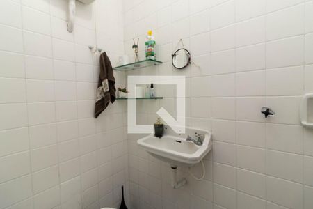 Casa à venda com 250m², 4 quartos e 2 vagasBanheiro 2