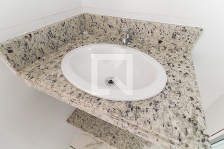 Studio para alugar com 30m², 1 quarto e sem vaga Studio para alugar com 30m², 1 quarto e sem vagaBanheiro