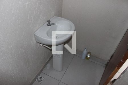 Casa para alugar com 55m², 2 quartos e 1 vagaLavabo