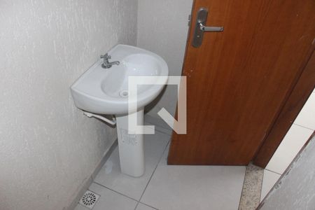Casa para alugar com 55m², 2 quartos e 1 vagaLavabo