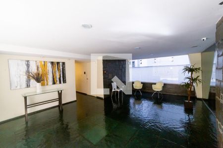 Apartamento à venda com 100m², 3 quartos e 2 vagasHall social