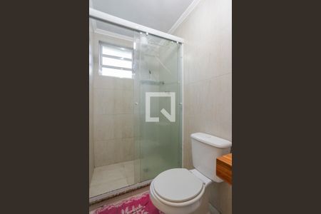 Banheiro de apartamento para alugar com 1 quarto, 40m² em Vila Ipiranga, Porto Alegre