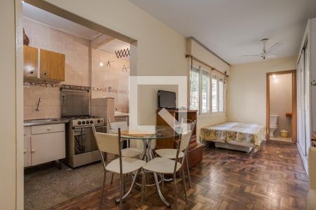 Dormitório de apartamento para alugar com 1 quarto, 40m² em Vila Ipiranga, Porto Alegre