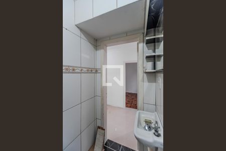 Banheiro de apartamento à venda com 1 quarto, 39m² em Centro Histórico, Porto Alegre