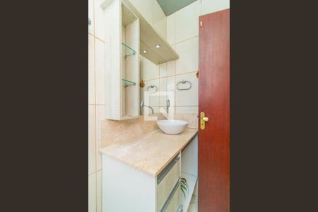Banheiro da Suíte de casa para alugar com 3 quartos, 150m² em Hípica, Porto Alegre
