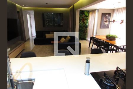 Sala de apartamento à venda com 2 quartos, 94m² em Jardim Fonte do Morumbi, São Paulo