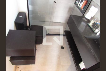 Apartamento à venda com 94m², 2 quartos e 2 vagasBanheiro da Suíte