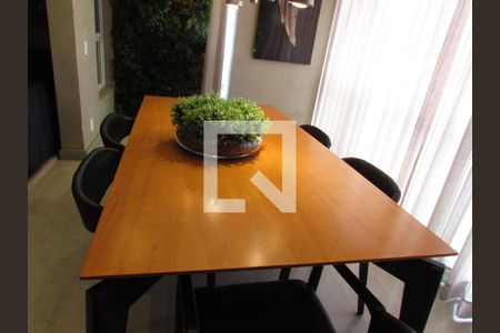 Apartamento à venda com 94m², 2 quartos e 2 vagasVaranda da Sala