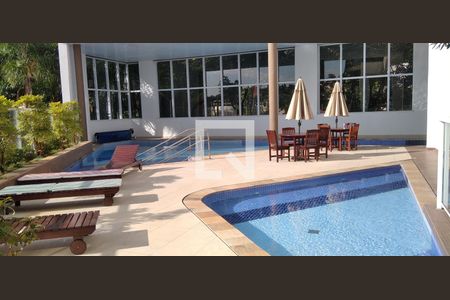 Apartamento à venda com 94m², 2 quartos e 2 vagasÁrea comum - Piscina