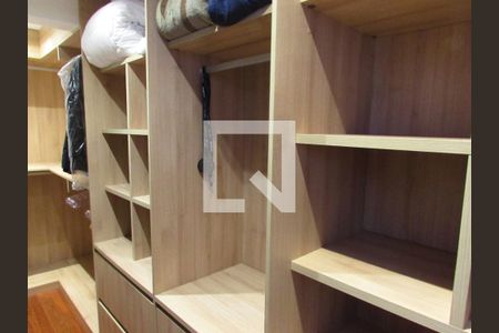 Apartamento à venda com 94m², 2 quartos e 2 vagasCloset da suíte