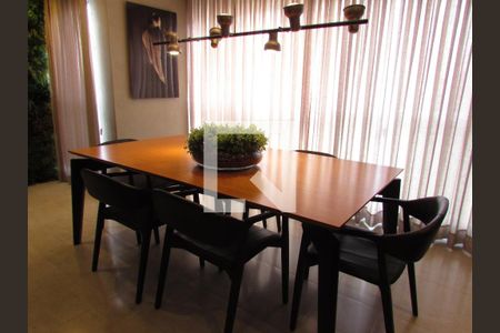 Apartamento à venda com 94m², 2 quartos e 2 vagasVaranda da Sala