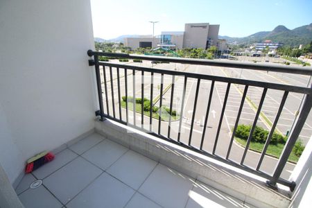 Varanda de apartamento para alugar com 2 quartos, 48m² em Anil, Rio de Janeiro