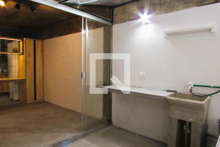 Apartamento à venda com 34m², 1 quarto e sem vagaÁrea de Serviço com quintal
