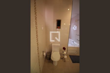 Casa à venda com 300m², 4 quartos e 2 vagasBanheiro 1