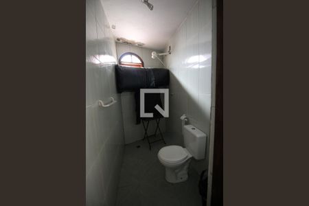 Casa à venda com 300m², 4 quartos e 2 vagasBanheiro 3