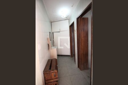 Casa à venda com 300m², 4 quartos e 2 vagasBanheiro 3