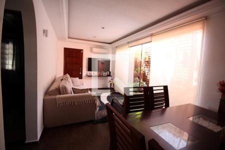 Sala de casa para alugar com 4 quartos, 300m² em Parque Mandaqui, São Paulo