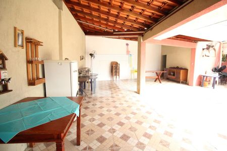 Casa à venda com 300m², 4 quartos e 2 vagasÁrea gourmet