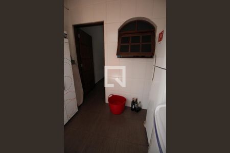 Casa à venda com 300m², 4 quartos e 2 vagasÁrea de Serviço