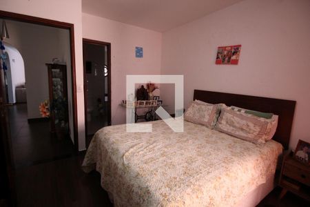 Casa à venda com 300m², 4 quartos e 2 vagasSuite 1