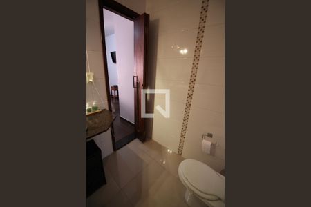 Casa à venda com 300m², 4 quartos e 2 vagasBanheiro 1