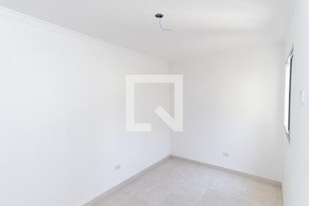 Suíte 1 de casa para alugar com 2 quartos, 72m² em Parque Casa de Pedra, São Paulo