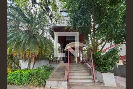 Apartamento à venda com 35m², 1 quarto e 1 vaga Apartamento à venda com 35m², 1 quarto e 1 vagaFachada