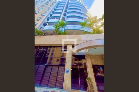 Apartamento para alugar com 40m², 1 quarto e 1 vaga Apartamento para alugar com 40m², 1 quarto e 1 vagaFachada com cartaz QA.