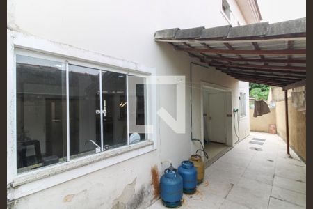 Casa de condomínio para alugar com 320m², 4 quartos e 5 vagasÁrea externa