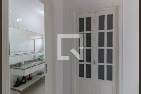 Casa de condomínio para alugar com 320m², 4 quartos e 5 vagasSuíte 4 (Canadense)