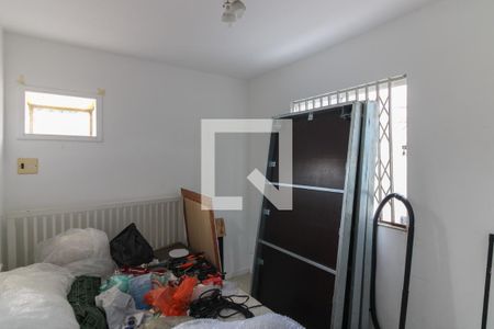 Casa de condomínio para alugar com 320m², 4 quartos e 5 vagasÁrea de Serviço - Quarto