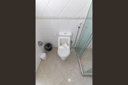 Casa de condomínio para alugar com 320m², 4 quartos e 5 vagasSuíte  2 - Banheiro