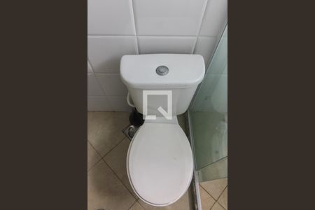 Casa de condomínio para alugar com 320m², 4 quartos e 5 vagasÁrea de Serviço - Banheiro