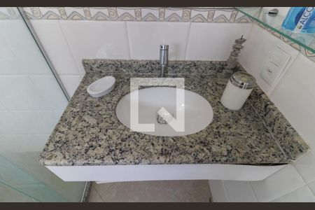 Casa de condomínio para alugar com 320m², 4 quartos e 5 vagasSuíte  2 - Banheiro