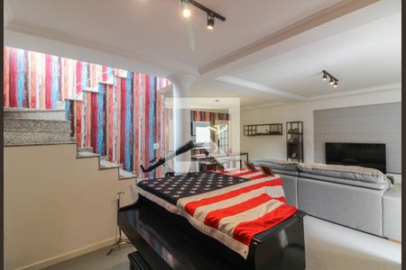 Casa de condomínio à venda com 320m², 4 quartos e 5 vagasSala