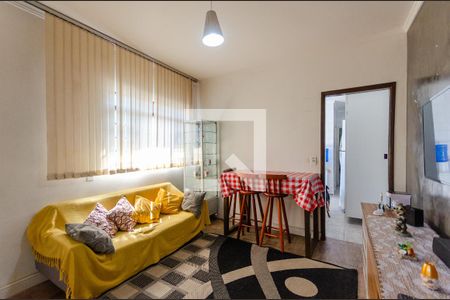 Sala de casa para alugar com 2 quartos, 140m² em Jardim Peri, São Paulo