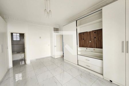 Casa à venda com 287m², 4 quartos e 1 vagaSuíte