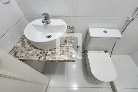 Casa à venda com 287m², 4 quartos e 1 vagaBanheiro 2