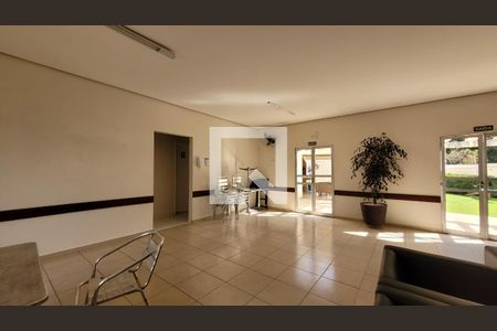 Apartamento à venda com 44m², 2 quartos e 1 vaga Apartamento à venda com 44m², 2 quartos e 1 vagaÁrea comum - Salão de festas